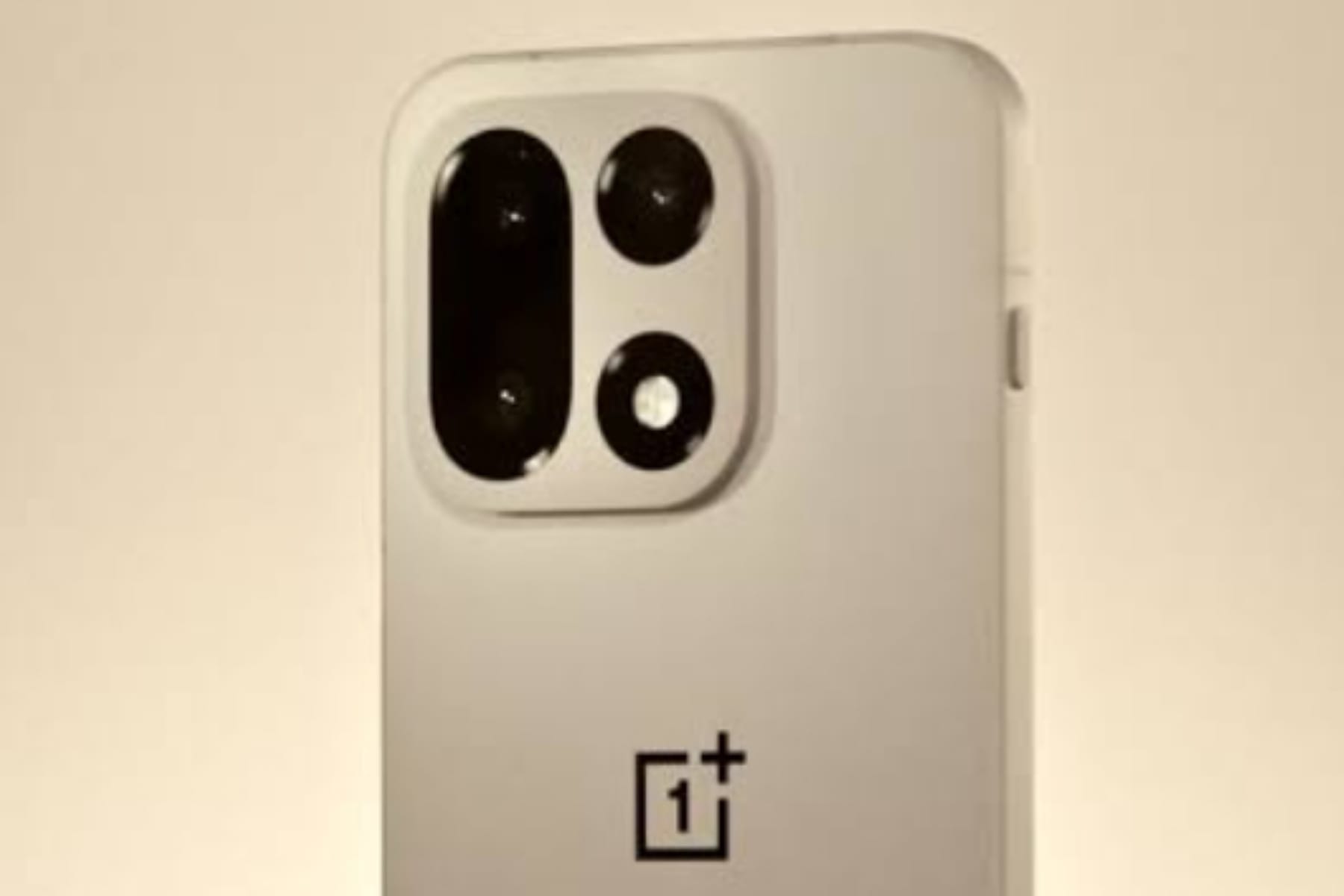 OnePlus 15 Resmi Global, Langsung Terima Update Software Perdana OxygenOS 16 1 OnePlus 15 Resmi Global, Langsung Terima Update Software Perdana OxygenOS 16