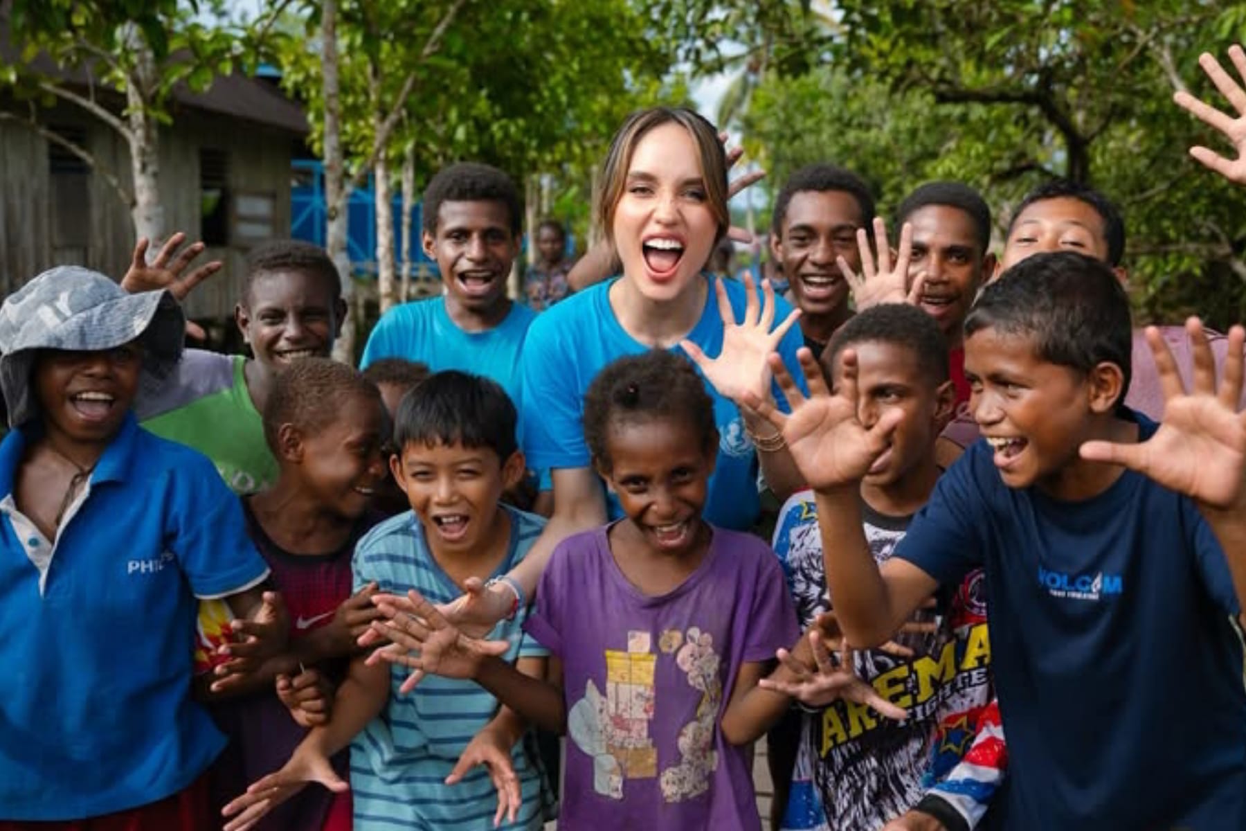 Pelajaran dari Asmat: Cinta Laura dan Makna Kemewahan