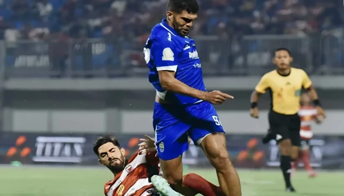 Persib Mengamuk di Madura! Skor 4–1