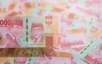 Rupiah Patahkan Tren Pelemahan, Dolar AS Tumbang Meski Data Ekonomi Solid 11 Rupiah Patahkan Tren Pelemahan, Dolar AS Tumbang Meski Data Ekonomi Solid