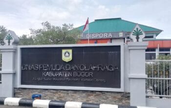 SKANDAL DANA HIBAH DISPORA KABUPATEN BOGOR: Aktivis Desak Copot Kadispora 13 SKANDAL DANA HIBAH DISPORA KABUPATEN BOGOR: Aktivis Desak Copot Kadispora
