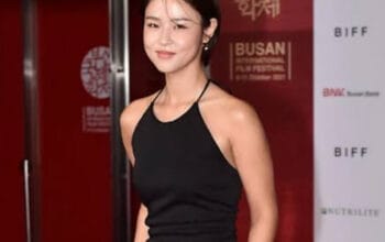 Shim Eun Woo Comeback ke Panggung Setelah Polemik Kekerasan Sekolah 7 Shim Eun Woo Comeback ke Panggung Setelah Polemik Kekerasan Sekolah