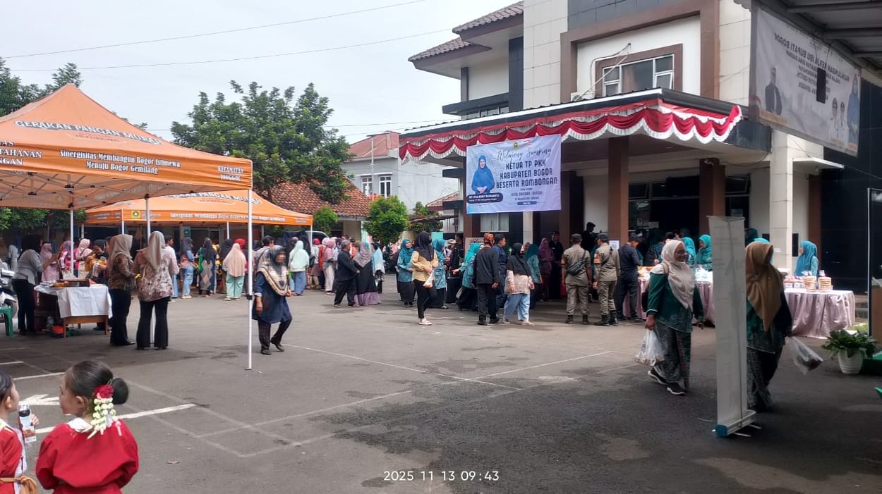 TP PKK Kabupaten Bogor Gelar Pembinaan di Kecamatan Jonggol, Fokus Implementasi 10 Program Pokok PKK 1 TP PKK Kabupaten Bogor Gelar Pembinaan di Kecamatan Jonggol, Fokus Implementasi 10 Program Pokok PKK