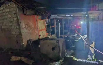 Tangis Kakek Udi: Rumah Ludes Dilalap Api