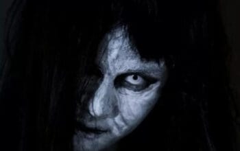 Terungkap! Riset Bongkar Asal-usul Kuntilanak: Dari Roh Alam Menjadi Monster Perempuan 4 Terungkap! Riset Bongkar Asal-usul Kuntilanak: Dari Roh Alam Menjadi Monster Perempuan