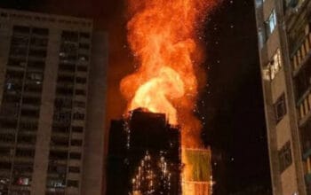 Tragedi Kebakaran Hong Kong: Korban Tewas Mencapai 128, Bahan Bangunan Jadi Sorotan
