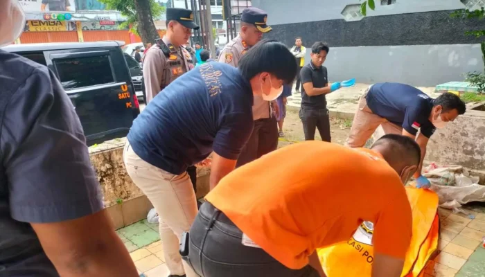 Warga Purwakarta Geger Temuan Mayat Misterius di Teras Rumah Kosong