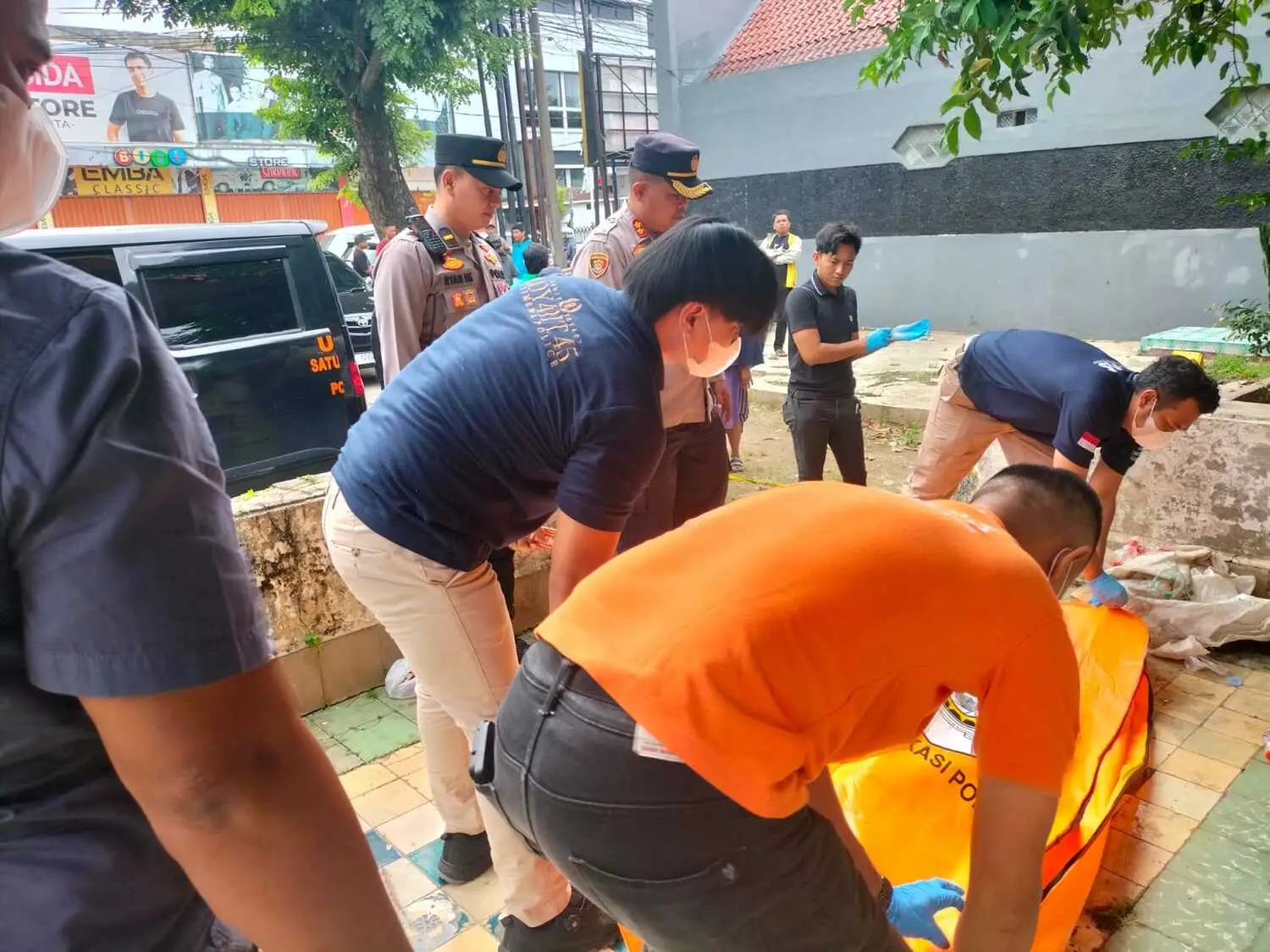 Warga Purwakarta Geger Temuan Mayat Misterius di Teras Rumah Kosong