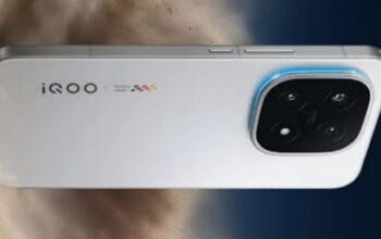 iQOO 15 Terima Update Perdana, Bawa Patch Keamanan November