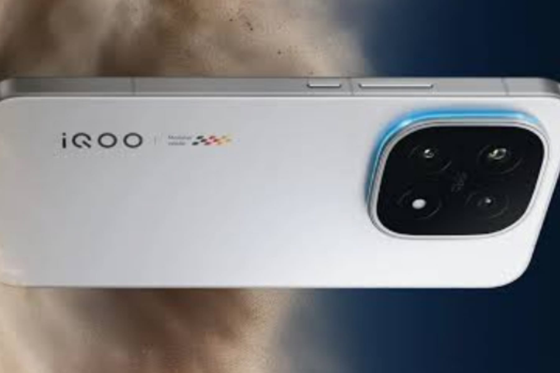 iQOO 15 Terima Update Perdana, Bawa Patch Keamanan November