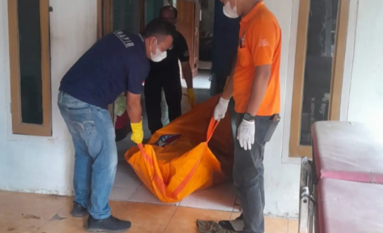 Bau Busuk Bongkar Kematian Misterius di Purwakarta 1 Bau Busuk Bongkar Kematian Misterius di Purwakarta