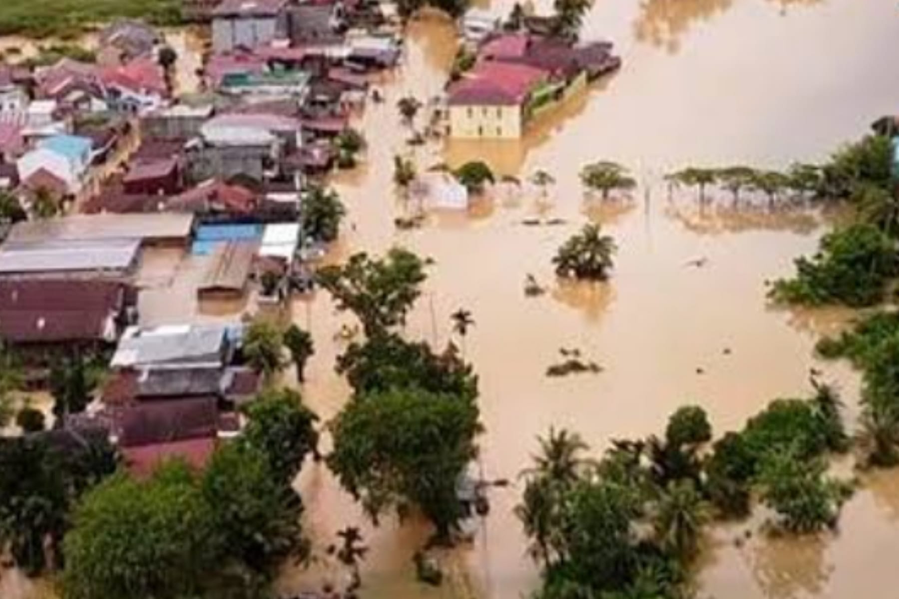 Bencana Kemanusiaan: Korban Tewas Banjir Indonesia Tembus 632 Jiwa