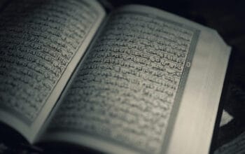 Cermin Terjelas Seorang Muslim: Kematian sebagai Pengingat Utama