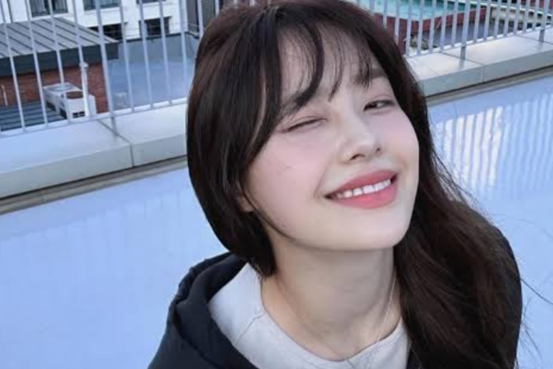 Chuu Siap Kembali dengan Konsep 'Cyberlove' yang Misterius