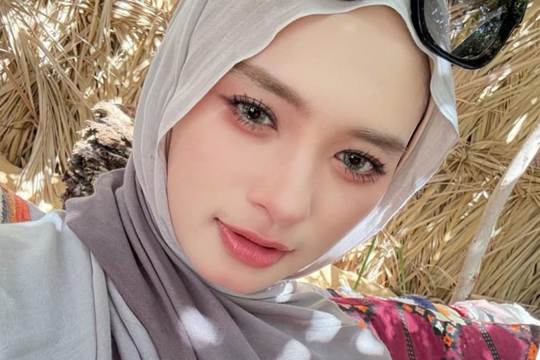 Di Tengah Laporan Polisi, Insanul Fahmi Diduga Tunaikan Ibadah Umrah