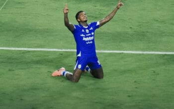 Dominasi Maung Bandung: Ramon Tanque Bawa Persib Tekuk Bhayangkara 2-0 di GBLA