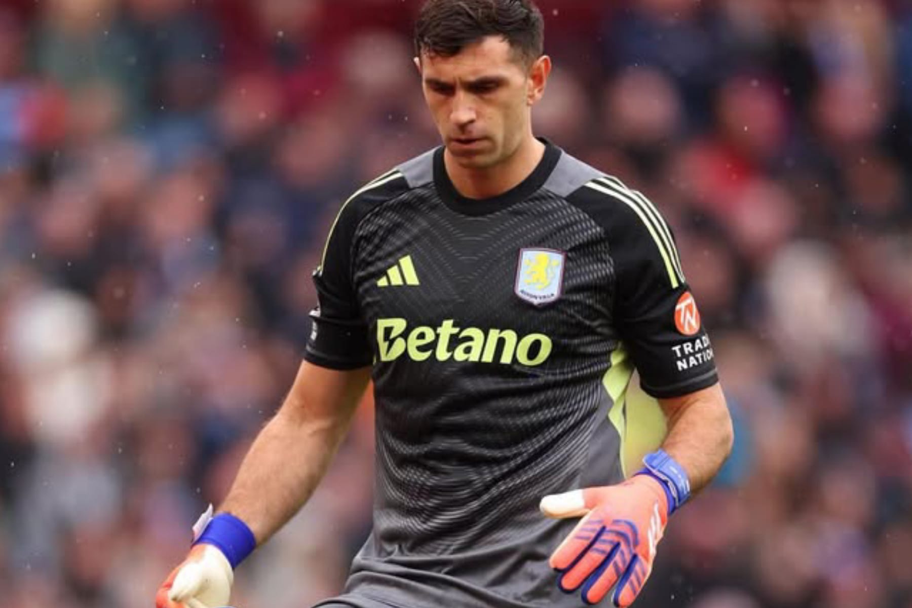 Emiliano Martinez 'Terbuka' Pindah ke Liga Pro Saudi: Mengapa Arab Menarik?