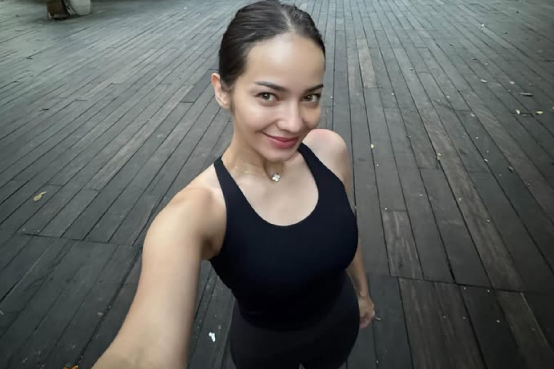 Enzy Storia Bicara Soal Karma di Tengah Bencana Sumatera 1 Enzy Storia Bicara Soal Karma di Tengah Bencana Sumatera