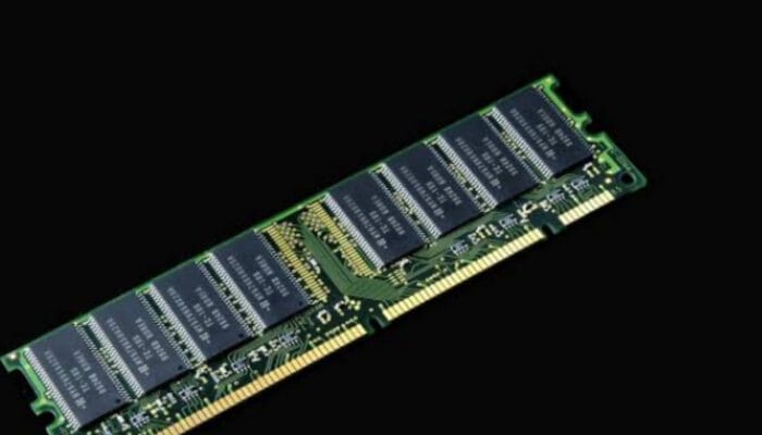 Harga RAM Melejit: Penjualan Motherboard Anjlok 50%, Gamer Serukan Boikot