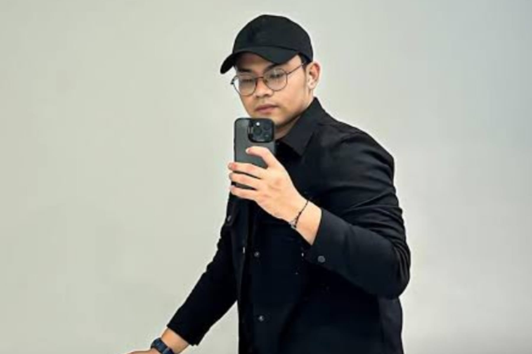 Istri Sah Gugat Cerai dan Laporkan Insanul Fahmi dan Inara Rusli ke Polda Metro Jaya 1 Istri Sah Gugat Cerai dan Laporkan Insanul Fahmi dan Inara Rusli ke Polda Metro Jaya