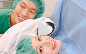 Kabar Bahagia: Nita Vior dan Vincent Kosasih Sambut Putri Pertama 4 Kabar Bahagia: Nita Vior dan Vincent Kosasih Sambut Putri Pertama