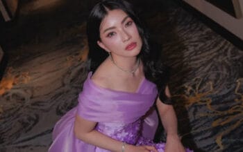 Kekuatan Seorang Ibu: Sarwendah Bertahan Lewati 'Roller Coaster' Kehidupan 2025 Demi Anak-anak 3 Kekuatan Seorang Ibu: Sarwendah Bertahan Lewati 'Roller Coaster' Kehidupan 2025 Demi Anak-anak