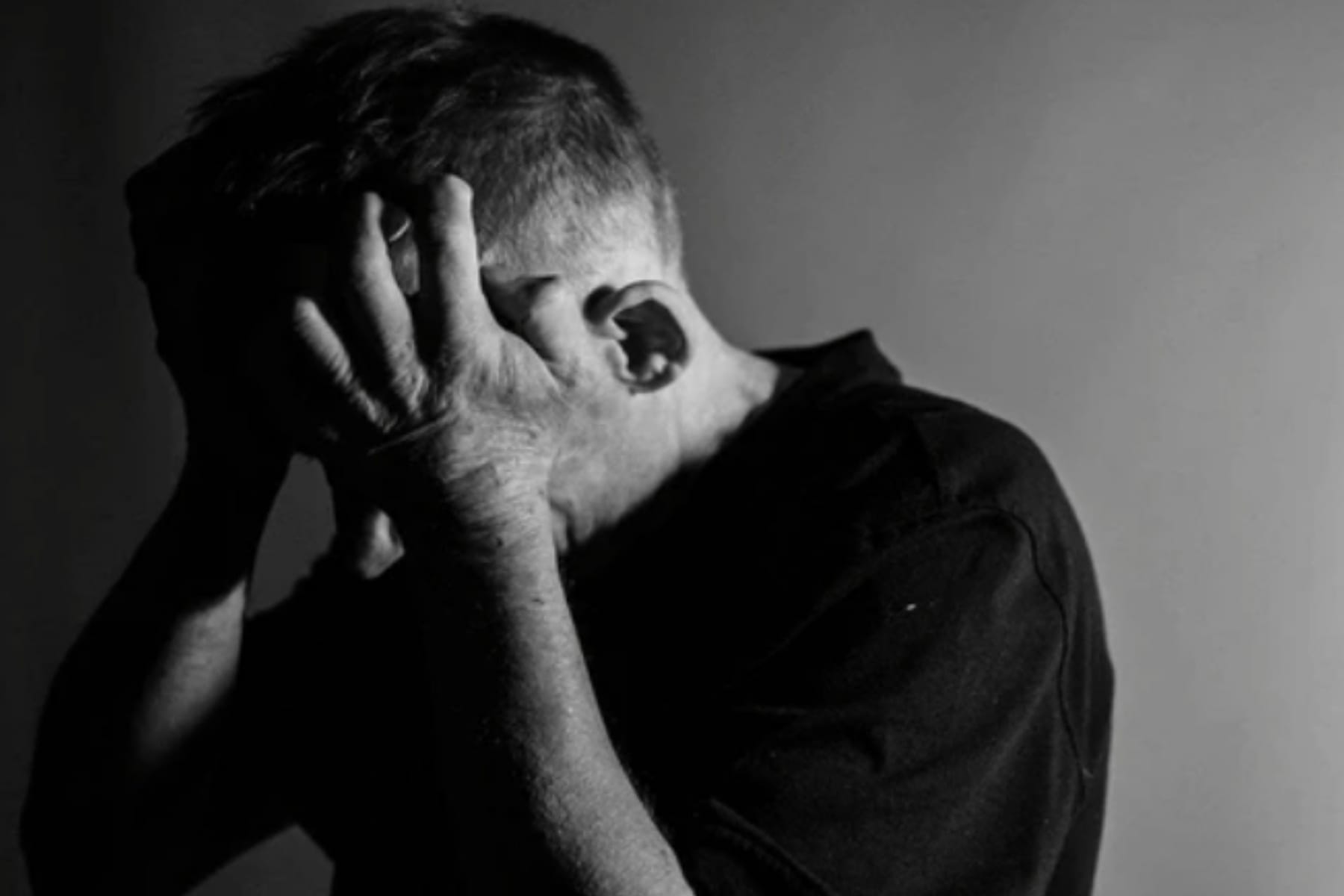 Ketika Niat Baik Disambut Pandangan Negatif: Mengapa Mereka Selalu Menilai Buruk? 1 Ketika Niat Baik Disambut Pandangan Negatif: Mengapa Mereka Selalu Menilai Buruk?