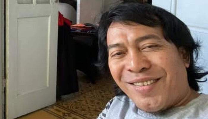 Komeng di Tengah Bencana: Menyalurkan Air Bersih dan Hiburan untuk Korban Sumatera