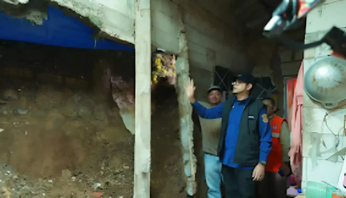 Kota Sukabumi Dilanda Banjir & Longsor, Bobby Maulana Turun Tangan