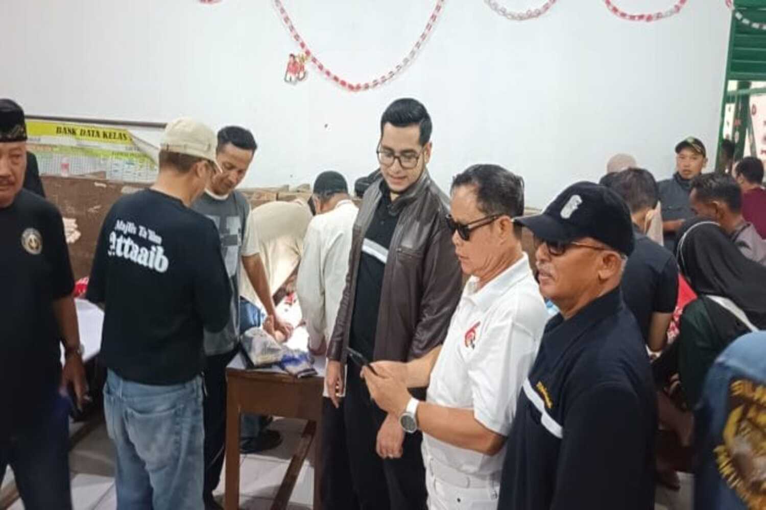 Majelis Ta'lim Attaaib Sukabumi Gandeng LCS Gelar Khitanan Gratis