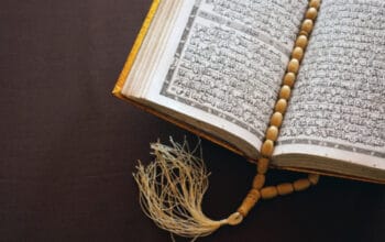 Meraih Syafaat Tak Terhingga: Keutamaan Membaca Sholawat Nabi