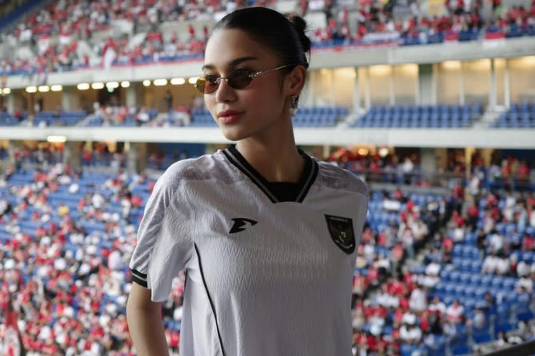 Penampilan Azizah Salsha Tanpa Hijab Saat Melayat Ayahanda Arhan Tuai Sorotan