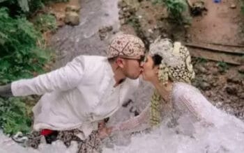 Pengantin Viral Berani Foto Canyoning: Pernikahan Ekstrem di Curug Dayang Sumbi 4 Pengantin Viral Berani Foto Canyoning: Pernikahan Ekstrem di Curug Dayang Sumbi