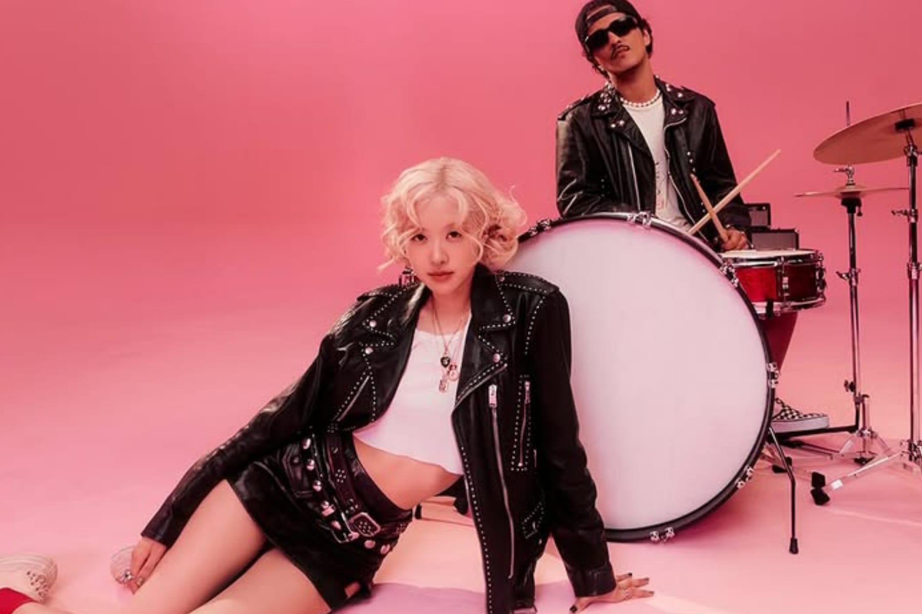 Rose BLACKPINK dan Bruno Mars Isyaratkan Kolaborasi Baru, Siap Susul Sukses 'APT' 1 Rose BLACKPINK dan Bruno Mars Isyaratkan Kolaborasi Baru, Siap Susul Sukses 'APT'