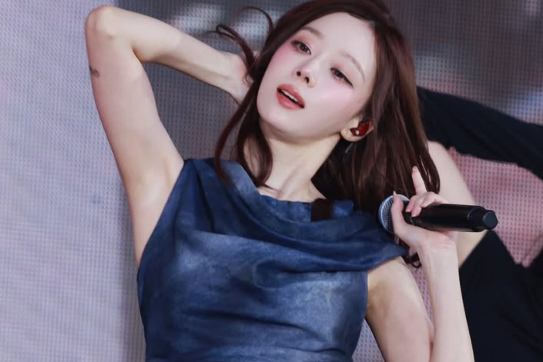 Rumor Kencan Jung Kook BTS dan Winter aespa: Agensi Diam