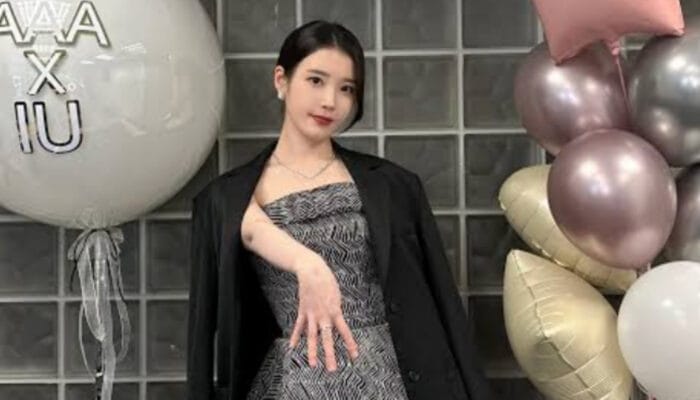 Santa Claus Nyata: IU Bagikan Hadiah Bluetooth Speaker untuk Kru Drama