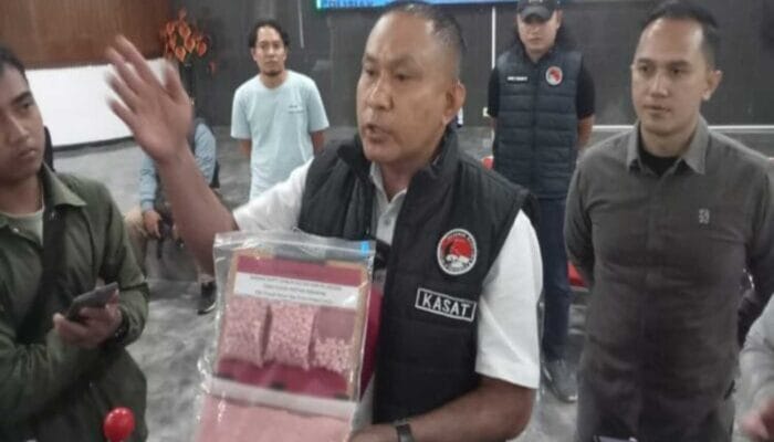 Satnarkoba Polres Sukabumi Kota, Grebeg Rumah Produksi Pil Ekstasi di Jalan Pelabuhan II