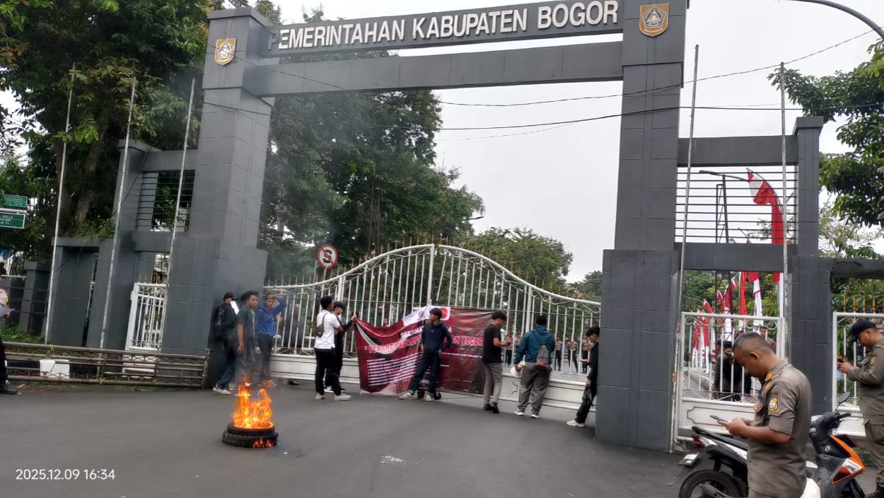 Tolak Keras Koruptor! Pemuda Kabupaten Bogor Desak APH Sikat Tuntas Praktik KKN di Bumi Tegar Beriman 1 Tolak Keras Koruptor! Pemuda Kabupaten Bogor Desak APH Sikat Tuntas Praktik KKN di Bumi Tegar Beriman