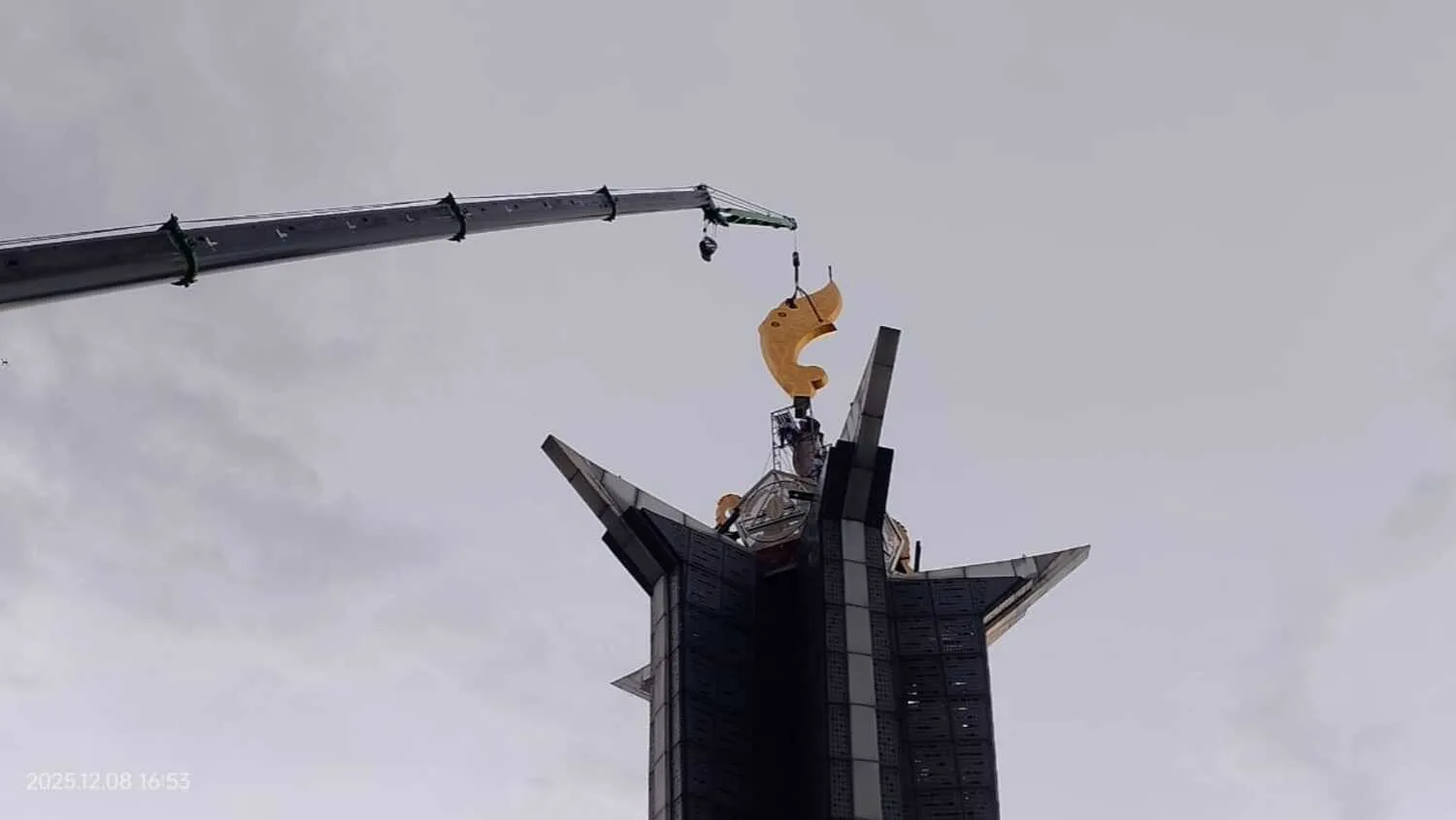 Tugu Pancakarsa Kini Berhias Kujang, Lengkapi Ikon Kabupaten Bogor dengan Senjata Legendaris Prabu Siliwangi 1 Tugu Pancakarsa Kini Berhias Kujang, Lengkapi Ikon Kabupaten Bogor dengan Senjata Legendaris Prabu Siliwangi