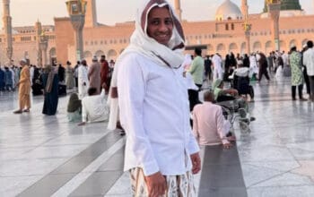 Ustaz Husein Ja'far Jenguk Onadio Leonardo: Onad Minta Maaf dan Doa untuk Bangkit 12 Ustaz Husein Ja'far Jenguk Onadio Leonardo: Onad Minta Maaf dan Doa untuk Bangkit