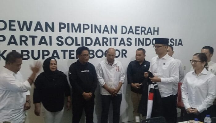 Bara JP Serahkan Kader Terbaik ke PSI, Targetkan 6 Kursi di Kabupaten Bogor