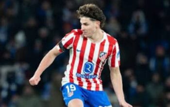 Barcelona Incar Julian Alvarez Sebagai Penerus Robert Lewandowski