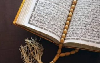 Bukti Cinta: Pengorbanan Tak Terhingga Nabi Muhammad SAW 8 Bukti Cinta: Pengorbanan Tak Terhingga Nabi Muhammad SAW