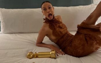 Cetak Rekor Dunia, Zoe Saldaña Jadi Aktor Terlaris Sepanjang Masa