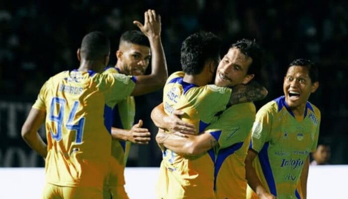 Dramatis! Persib Bandung Gagal Rebut Puncak Klasemen di Markas Persik