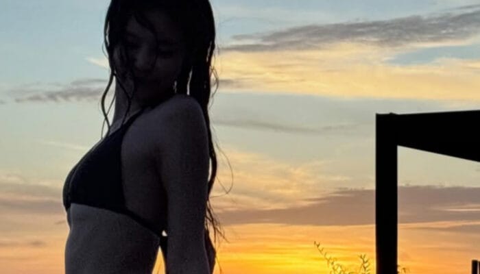 Foto Bikini Jennie BLACKPINK Guncang Media Sosial di Awal Tahun