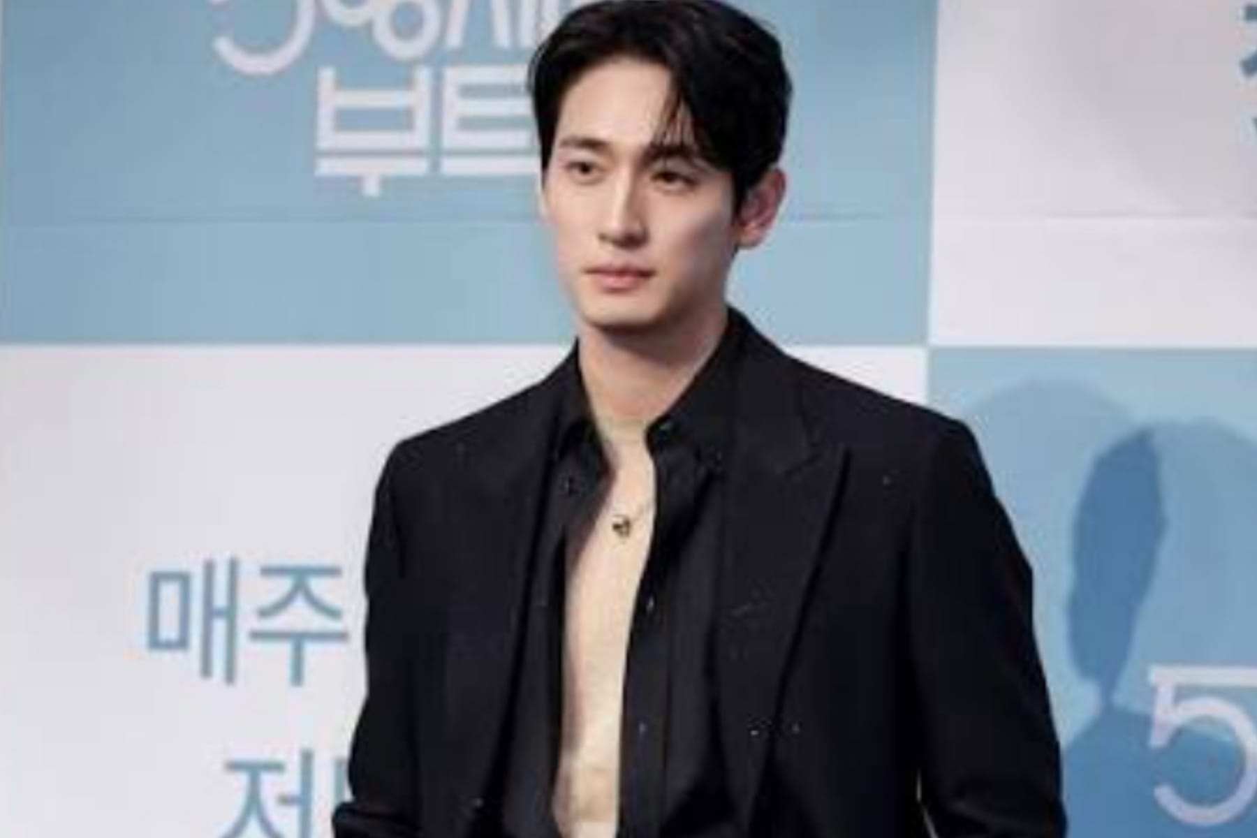 Kabar Bahagia: Aktor Yoon Park Resmi Menjadi Seorang Ayah