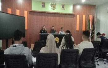 Kebijakan Pemerataan BGN Tuai Polemik, Mitra Dapur SPPG Warnasari Sukabumi Protes Pemutusan Sepihak 9 Kebijakan Pemerataan BGN Tuai Polemik, Mitra Dapur SPPG Warnasari Sukabumi Protes Pemutusan Sepihak