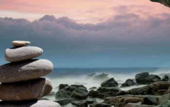 Kekuatan Kesabaran: Menaklukkan Badai Kehidupan dengan Tenang