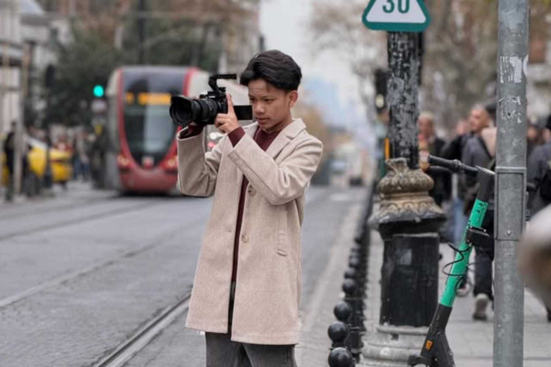Konflik Ayah dan Anak: Farel Prayoga Angkat Bicara Soal Polemik Keluarga